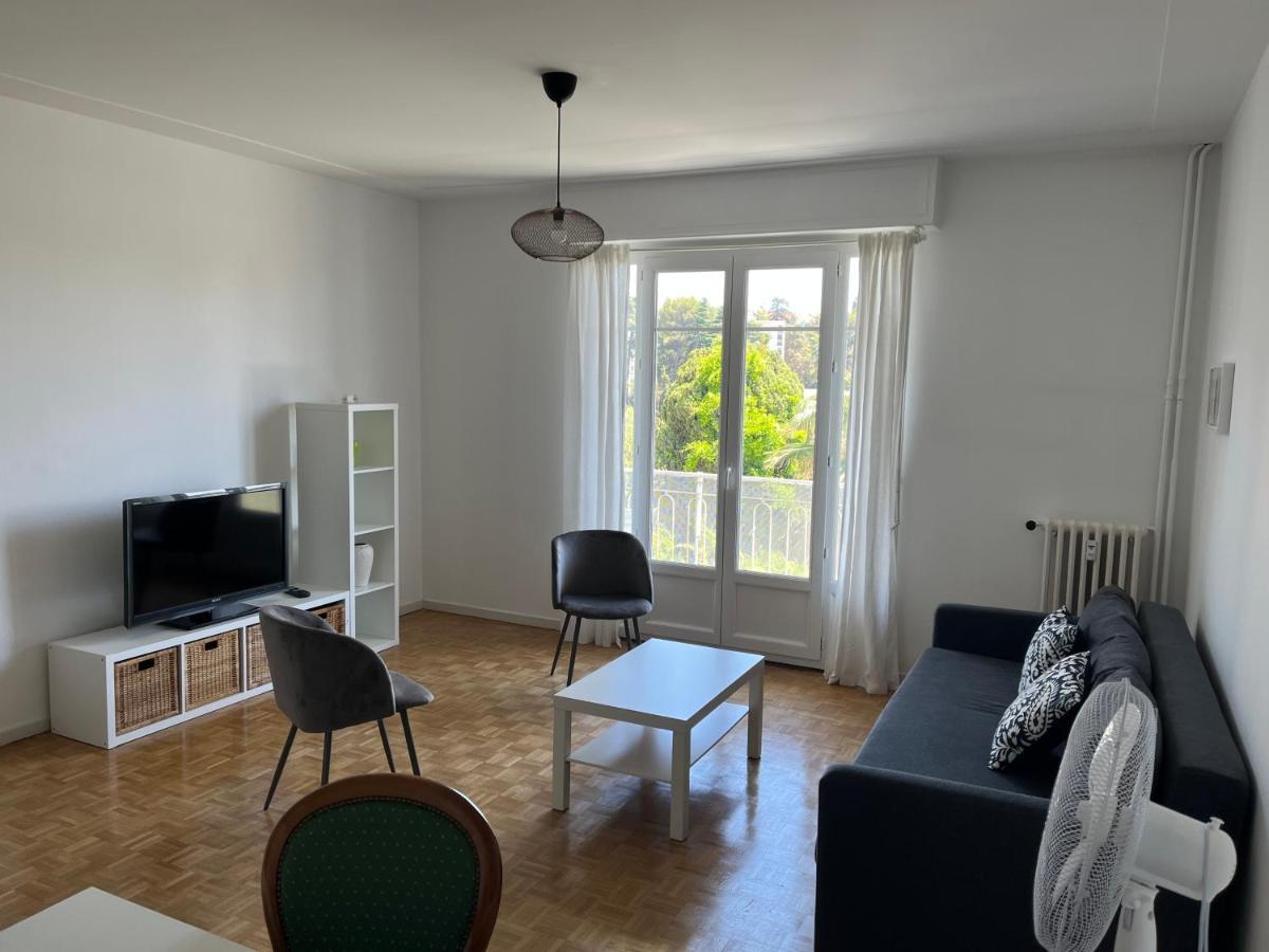 Appartement Spacieux Au Calme A ニース エクステリア 写真